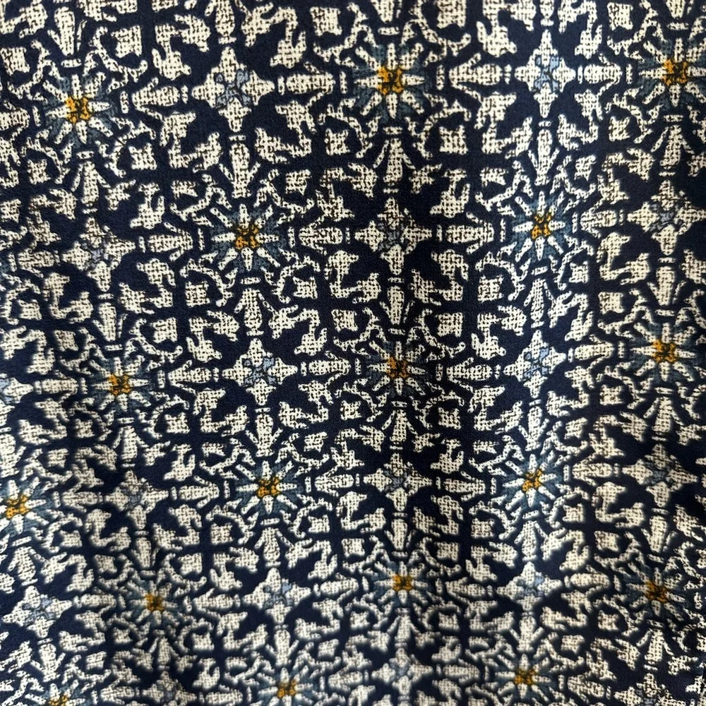 Michael Kors 3X Patterned Top - Picture 4 of 5